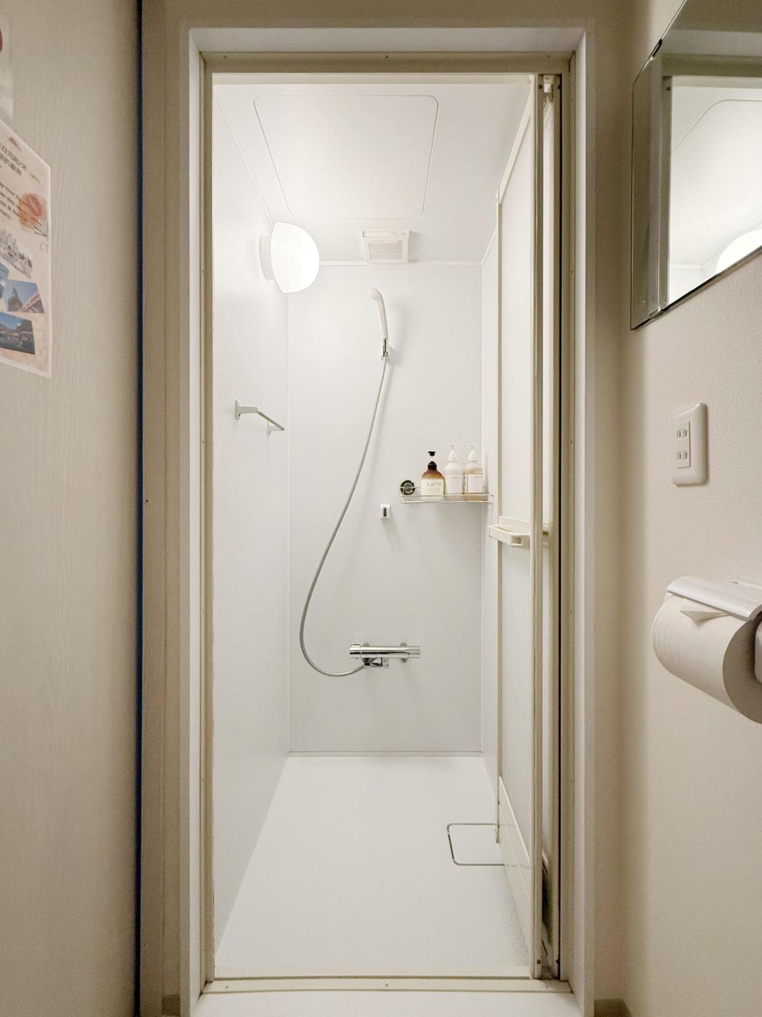 Tokyo Louis House In Ueno Area Close To Jr Yamanote Line & Metro Ginza Line Walk To Ueno Park And Ameyoko المظهر الخارجي الصورة